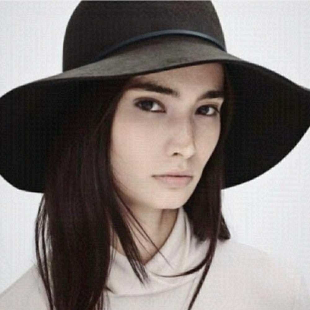 ❄️ ARITZIA Talula Baylis Hat Size Med/Large 100% Wool